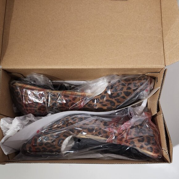 Clarks Collections Women's Leather Pumps Leopard Print 6W Linvale Jerica NIB - Picture 8 of 11